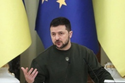 Người biểu tình Ukraine ra 'tối hậu thư' cho Tổng thống Zelensky