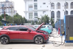Quy định mới về đăng kiểm xe điện