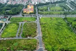 Thị trường bất động sản tiếp tục trầm lắng, giao dịch đất nền gần như đứng yên