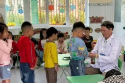 Lâm Đồng có 2 trẻ tử vong do bệnh tay chân miệng