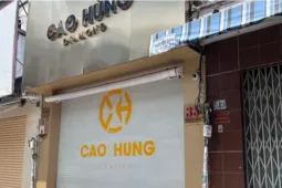 Đóng cửa hàng loạt, nhiều tiệm kim cương ở TPHCM đổ lỗi cho khách hàng