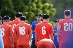 ĐT Việt Nam "làm nóng" tại Thái Lan, hừng hực khí thế trước trận ra quân AFF Cup