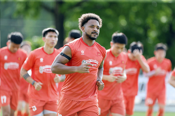 ĐT Việt Nam "làm nóng" tại Thái Lan, hừng hực khí thế trước trận ra quân AFF Cup - 3