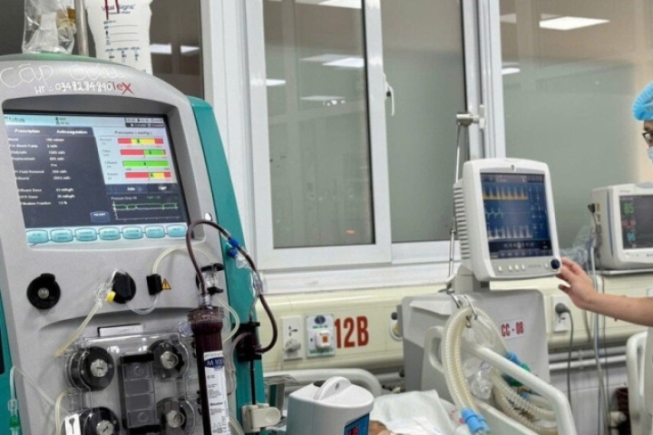 Sau bữa rượu, người đàn ông 64 tuổi ở Hà Nội rơi vào nguy kịch