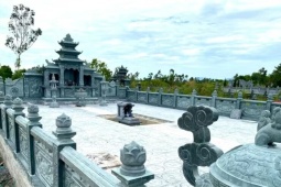 Lộ diện chủ nhân 3 khu lăng mộ 'khủng' xây trái phép trên đất do UBND xã quản lý