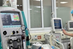 Sau bữa rượu, người đàn ông 64 tuổi ở Hà Nội rơi vào nguy kịch