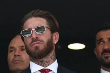 Bức ảnh toàn huyền thoại khiến diện mạo Sergio Ramos gây sốt