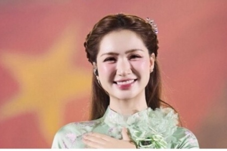 Hòa Minzy ủng hộ 100 triệu đồng giúp người dân Lai Châu