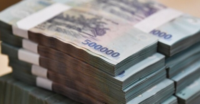 Vợ qua đời sau khi mua bảo hiểm 150 triệu/năm, ...