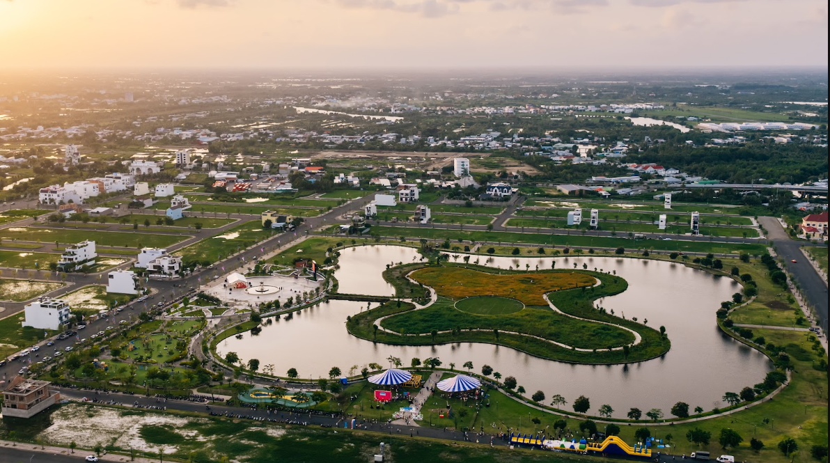 Không gian quảng trường và công viên tại Happy Home Cà Mau đáp ứng các sự kiện cộng đồng quy mô lớn.