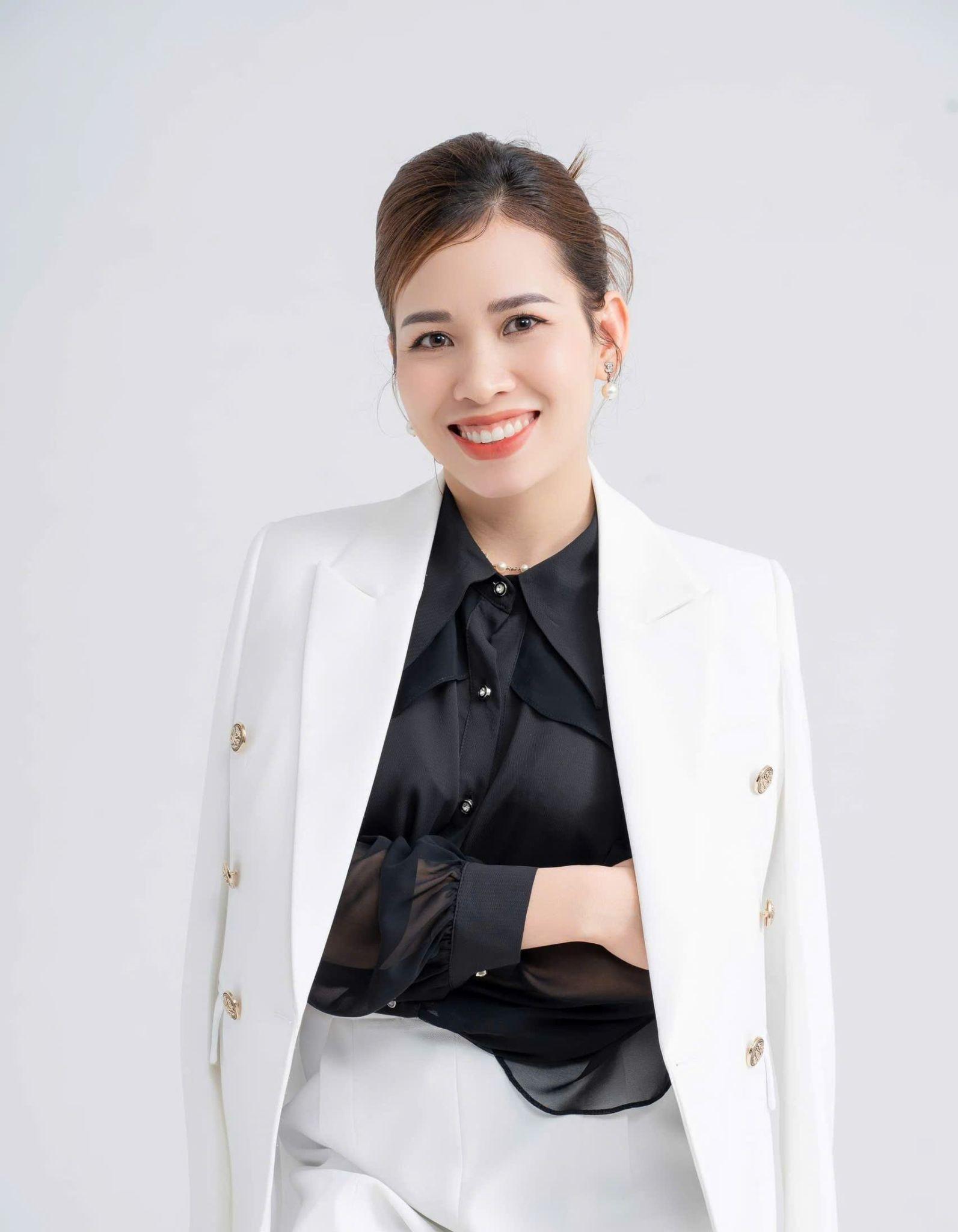 Bà Cao Thị Mẫu, CEO Saltech - người xây dựng cơ chế minh bạch thông tin xuyên suốt quá trình vận hành chiến dịch