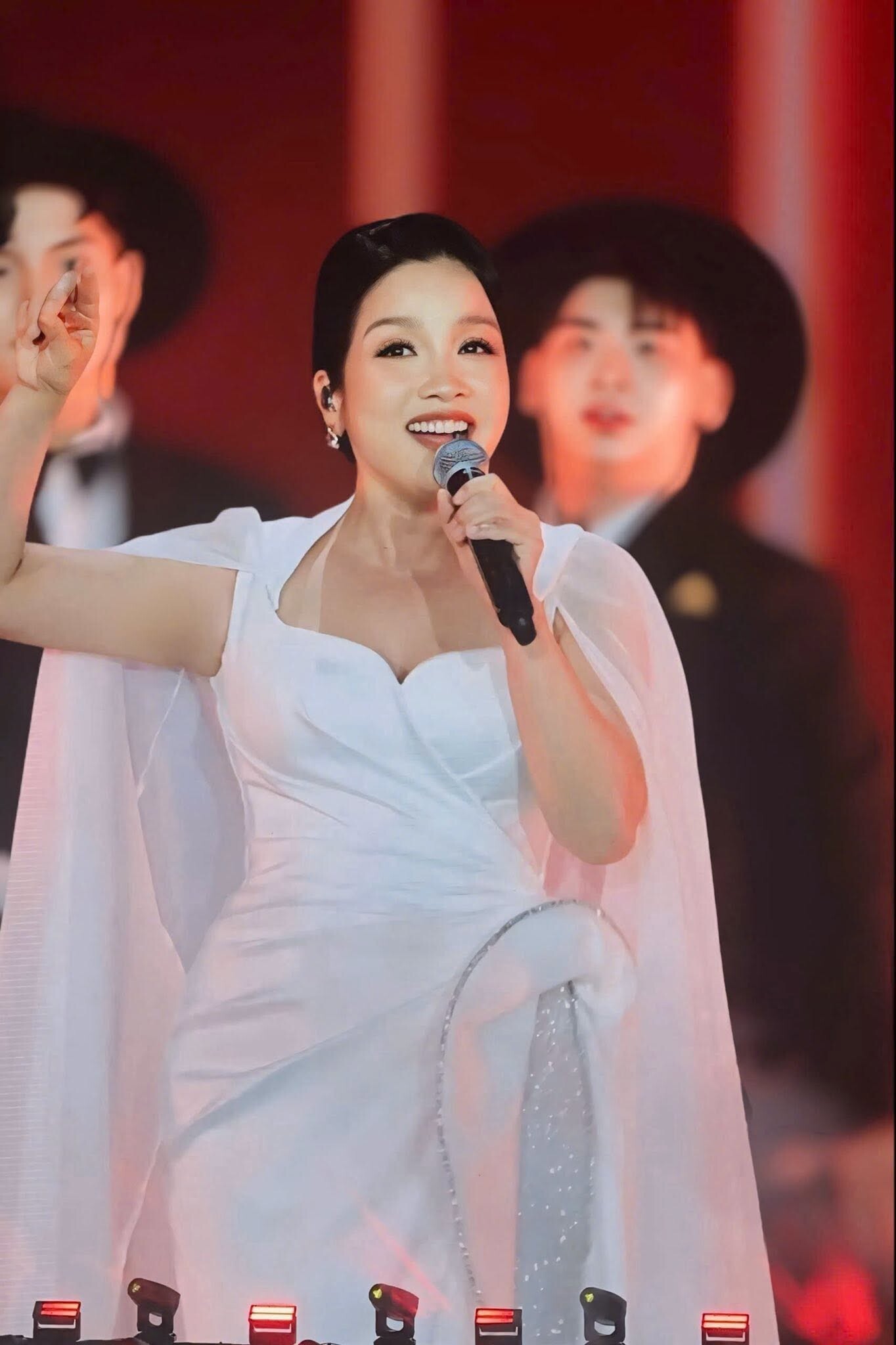 Sắc vóc diva Mỹ Linh sau khi giảm cân. Ảnh: FBNV