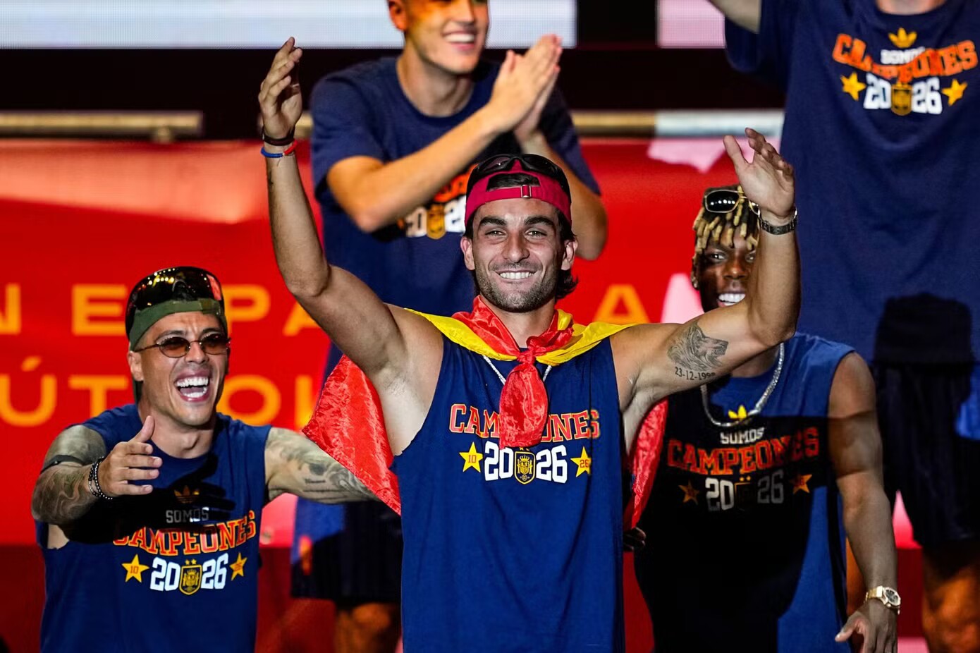 Ngoại hình cầu thủ 26 tuổi định đoạt chức vô địch World Cup - 3
