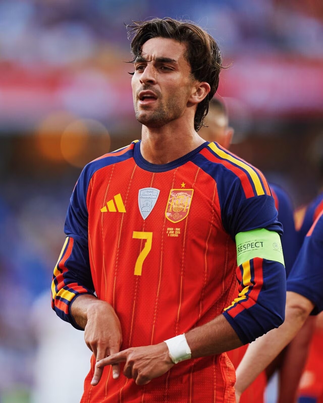 Ngoại hình cầu thủ 26 tuổi định đoạt chức vô địch World Cup - 9