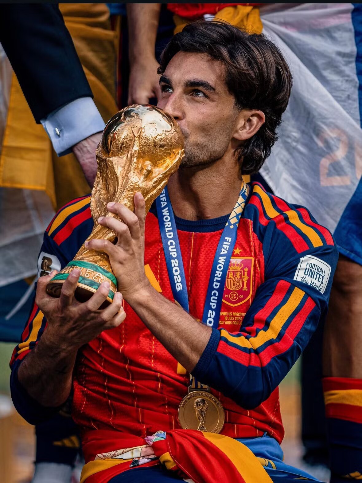 Ngoại hình cầu thủ 26 tuổi định đoạt chức vô địch World Cup - 12