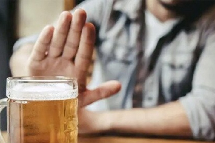 Đột nhiên thấy bia không ngon, người đàn ông phát hiện mắc ung thư máu
