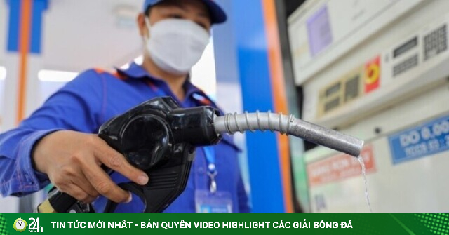 Giá xăng E10 tăng gần 1.000 đồng/lít, có loại dầu tăng hơn 2.400 đồng/lít