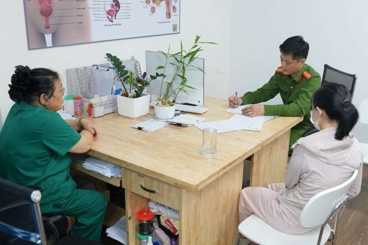 Phòng khám dùng “độc chiêu” bơm sữa đậu nành vào niệu đạo lừa bệnh nhân từng bị tước giấy phép hoạt động - 6