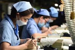 Lý do tăng lương tối thiểu từ năm 2027