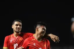 Đội tuyển Việt Nam được ban tổ chức trao áo đấu đặc biệt tại ASEAN Cup 2026