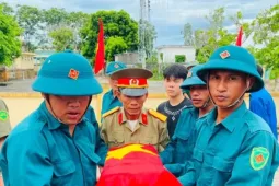 Xúc động ngày trở về đất mẹ của người chiến sĩ sau hơn sáu thập kỷ xa quê