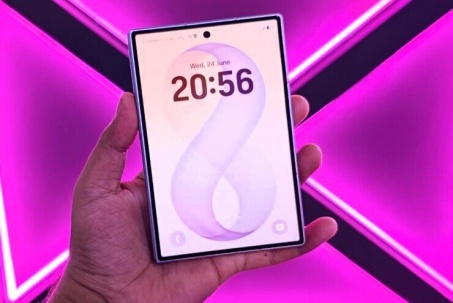 Trình làng Galaxy Z Fold 8 với màn hình siêu rộng mới