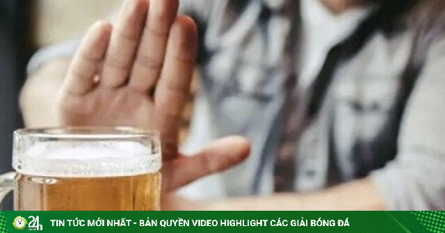 Đột nhiên thấy bia không ngon, người đàn ông phát hiện mắc ung thư máu