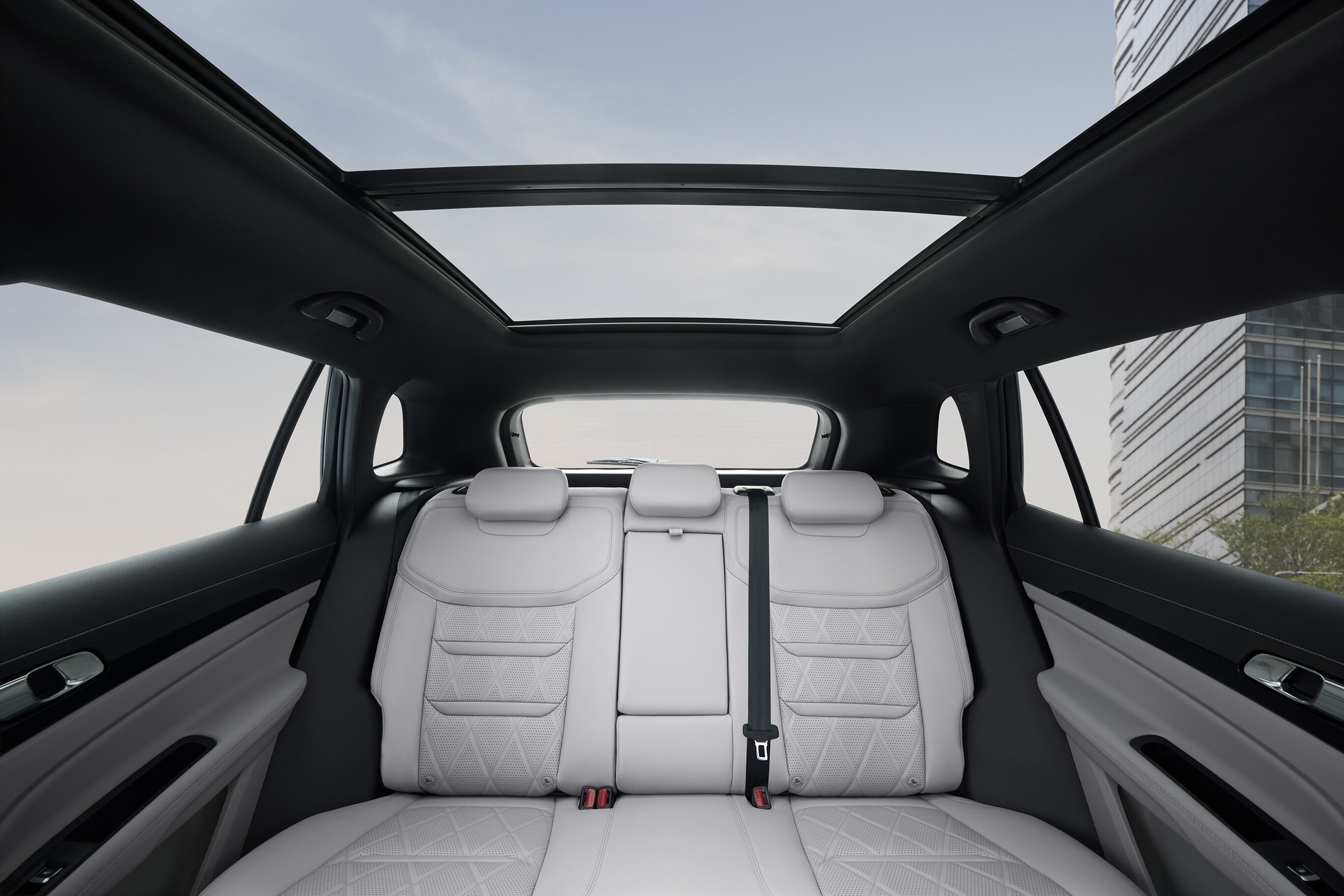 Ford Territory có thêm bản Platinum mới tại Việt Nam - 8