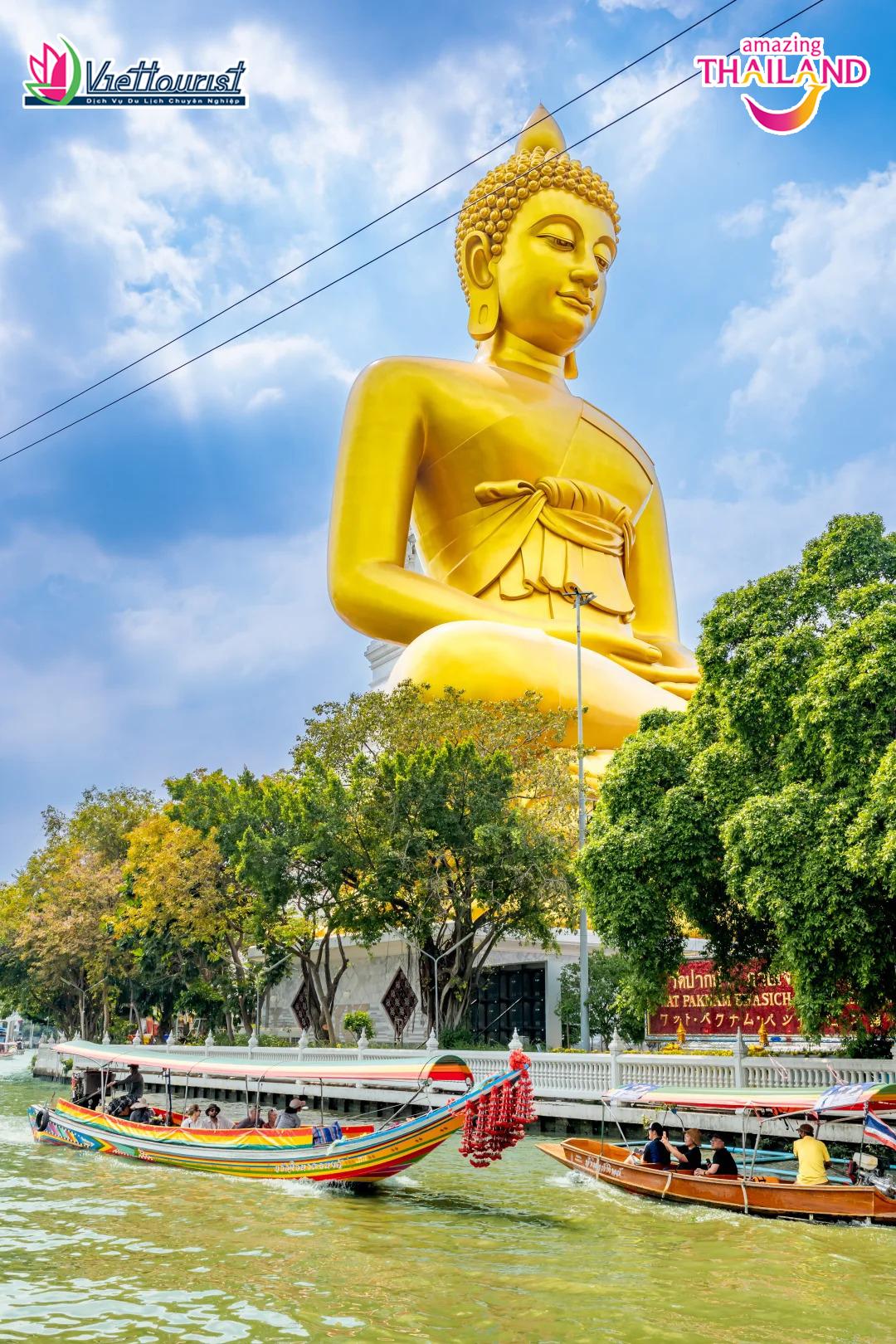 Tượng Phật Vàng Khổng Lồ tại Wat Paknam Phasi Charoen, Bangkok