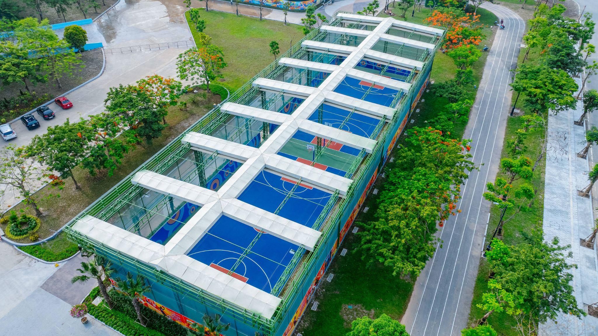 Hệ thống sân tập hiện đại.