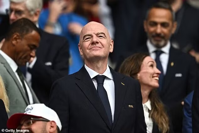 Đại diện FIFA bác bỏ cáo buộc thiên vị Messi và tuyển Argentina ở World Cup 2026.