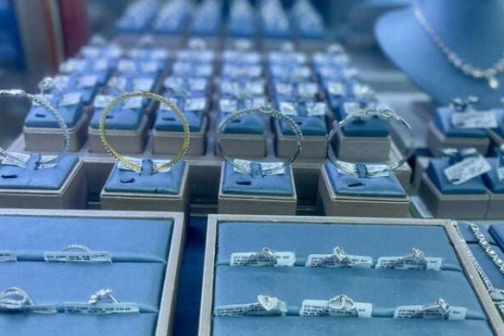 Xôn xao đá quý 6.000 đồng/viên của SJC