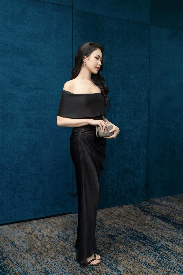 Gu mặc 'tiểu thư mong manh' của bạn gái thiếu gia Sơn Kim - 9