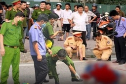 Trưa 24/7: Nghi bạn gái 'cắm sừng', thanh niên vác kiếm truy sát tình địch trọng thương ở Vĩnh Long