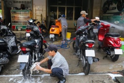 Giải mã hiện tượng "cứ vừa rửa xe xong thì trời mưa" theo lập luận khoa học