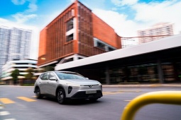 Tài xế chạy Limo Green: Xe mạnh, khách ngồi sướng, tiền nuôi xe nhẹ hẳn
