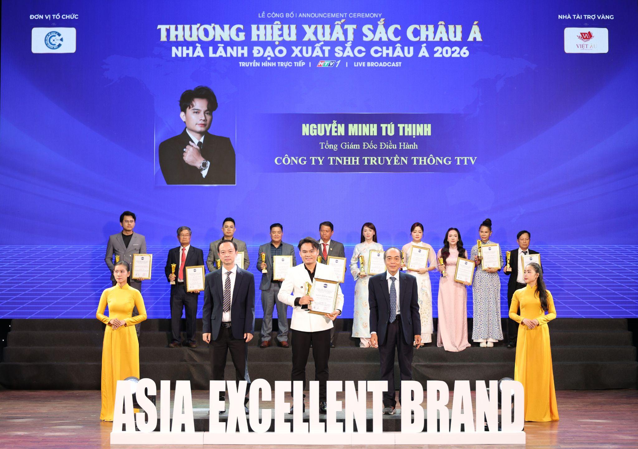 Tổng Giám đốc TTV Group - Tú Thịnh nhận giải thưởng tại Asia Excellent Brand 2026.