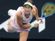 Người đẹp Thái Lan làm rung chuyển tennis: Thắng ngược khi thua 1-5, lập nhiều kỷ lục