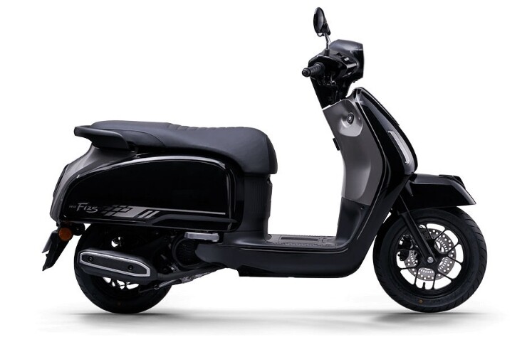 Honda F125 trình làng, xe tay ga cổ điển giá gần 39 triệu đồng