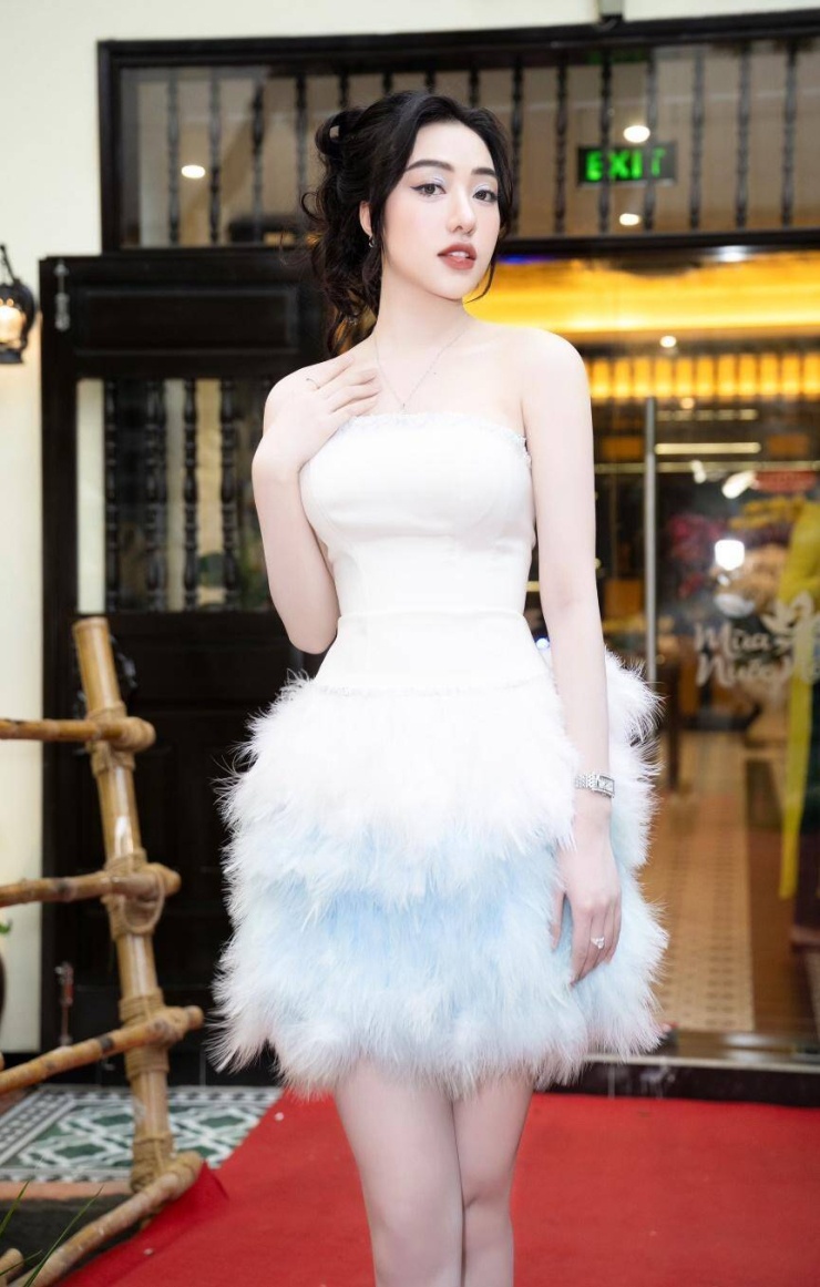 Mỹ Duyên trong hình ảnh đời thường.
