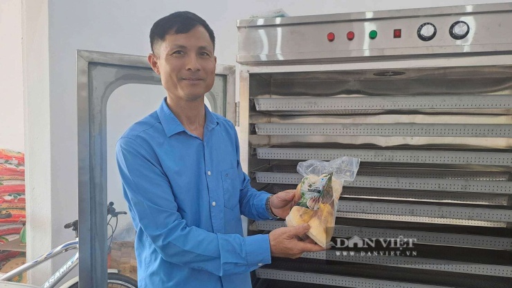 Các sản phẩm từ măng lục trúc của gia đình ông Dương đều có&nbsp;tem nhãn, truy xuất nguồn gốc rõ ràng. Ảnh: Hà Thanh