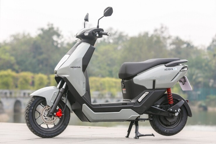 Loạt xe máy điện chất lượng tầm giá 20 triệu đồng - 1