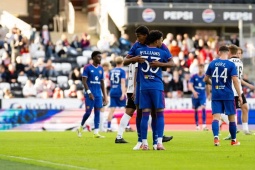 Tin mới nhất bóng đá sáng 25/7: Carrick hài lòng dàn sao trẻ sau chiến thắng 5-0