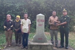 Manh mối về mộ tập thể liệt sĩ Việt Nam ở vùng biên nước bạn Lào