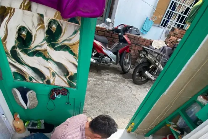 Cuộc sống trong căn nhà ‘siêu tí hon’ bên rạch Xuyên Tâm: 'Không ở đây thì biết ở đâu?'