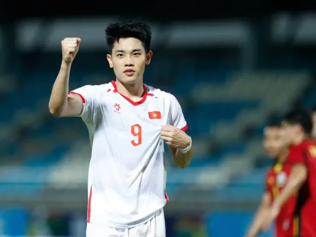 Hấp dẫn cuộc đua Vua phá lưới ASEAN Cup 2026: Đình Bắc dẫn đầu