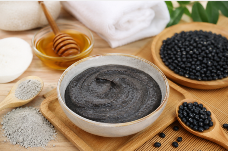 Đậu đen có thể dùng chế biến mặt nạ chăm sóc da.
