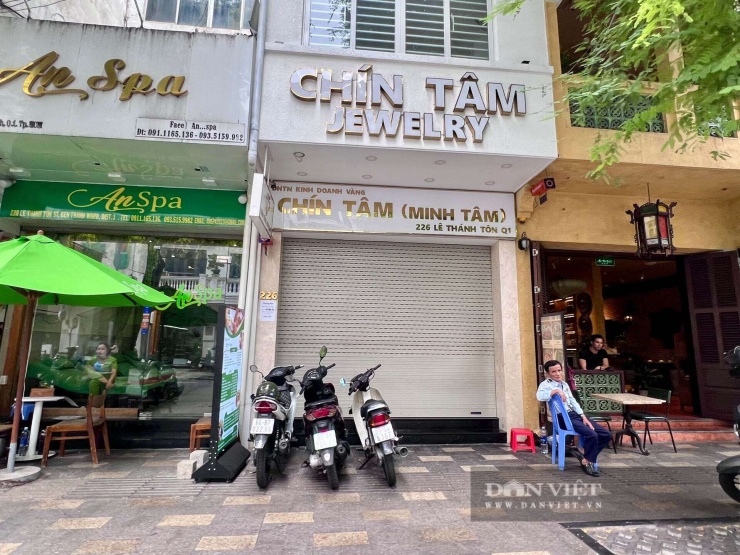 Kim cương Chín Tâm trên đường Lê Thánh Tôn cũng ngưng hoạt động. Ảnh: Hồng Phúc