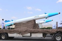 Kho tên lửa đáng sợ của Houthi đe dọa tuyến hàng hải quan trọng ở biển Đỏ