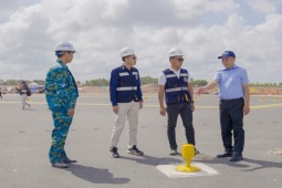 Chuyên gia hàng không: “Chưa từng có đường cất hạ cánh nào được xây nhanh như ở Phú Quốc”